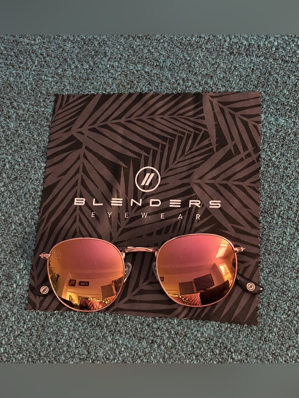 Blenders North Park Rose Theater Polarized Pink Mirror Sunglasses
